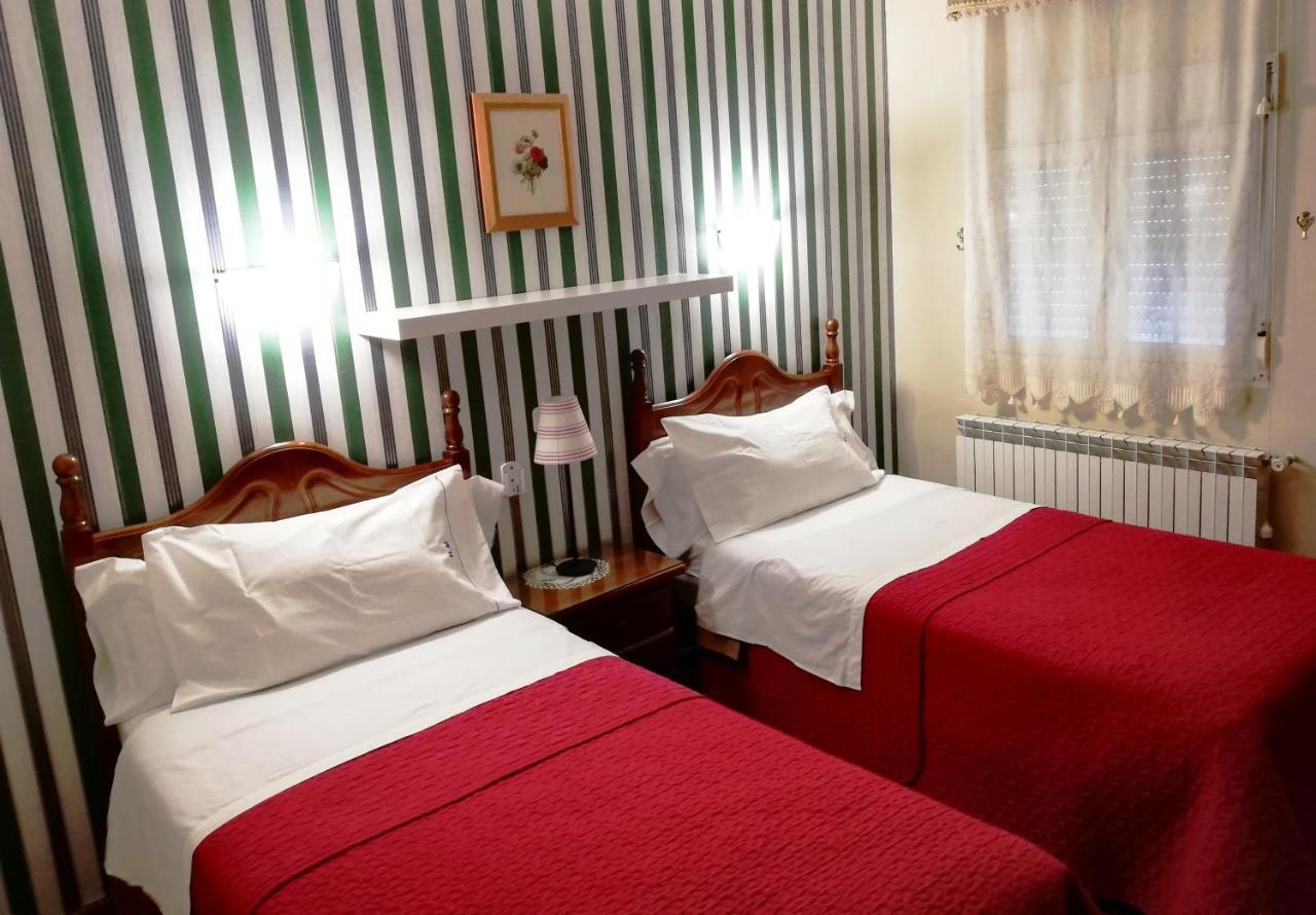 Hostal Martin - Sanabria Ribadelago Eksteriør billede