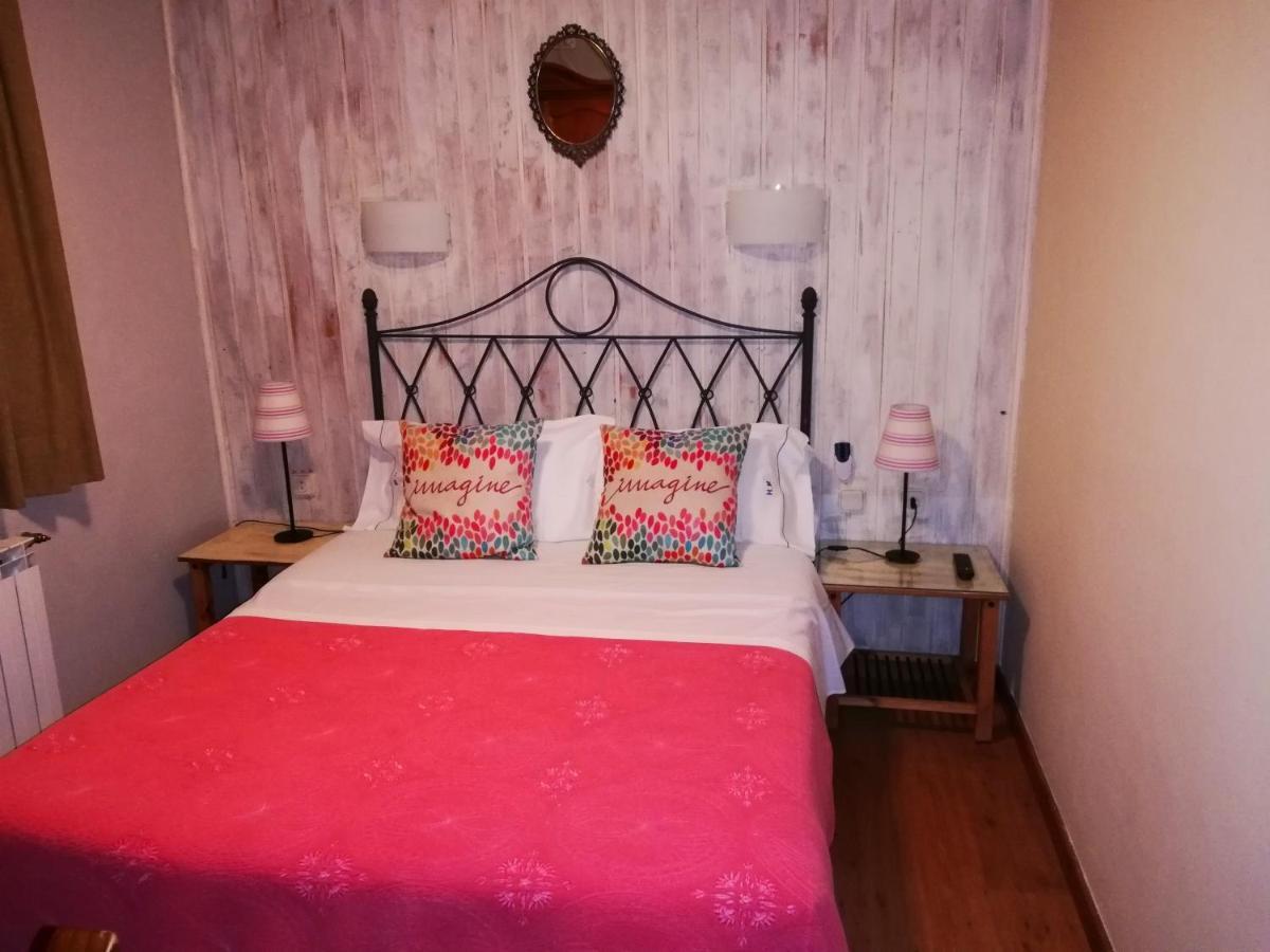 Hostal Martin - Sanabria Ribadelago Eksteriør billede