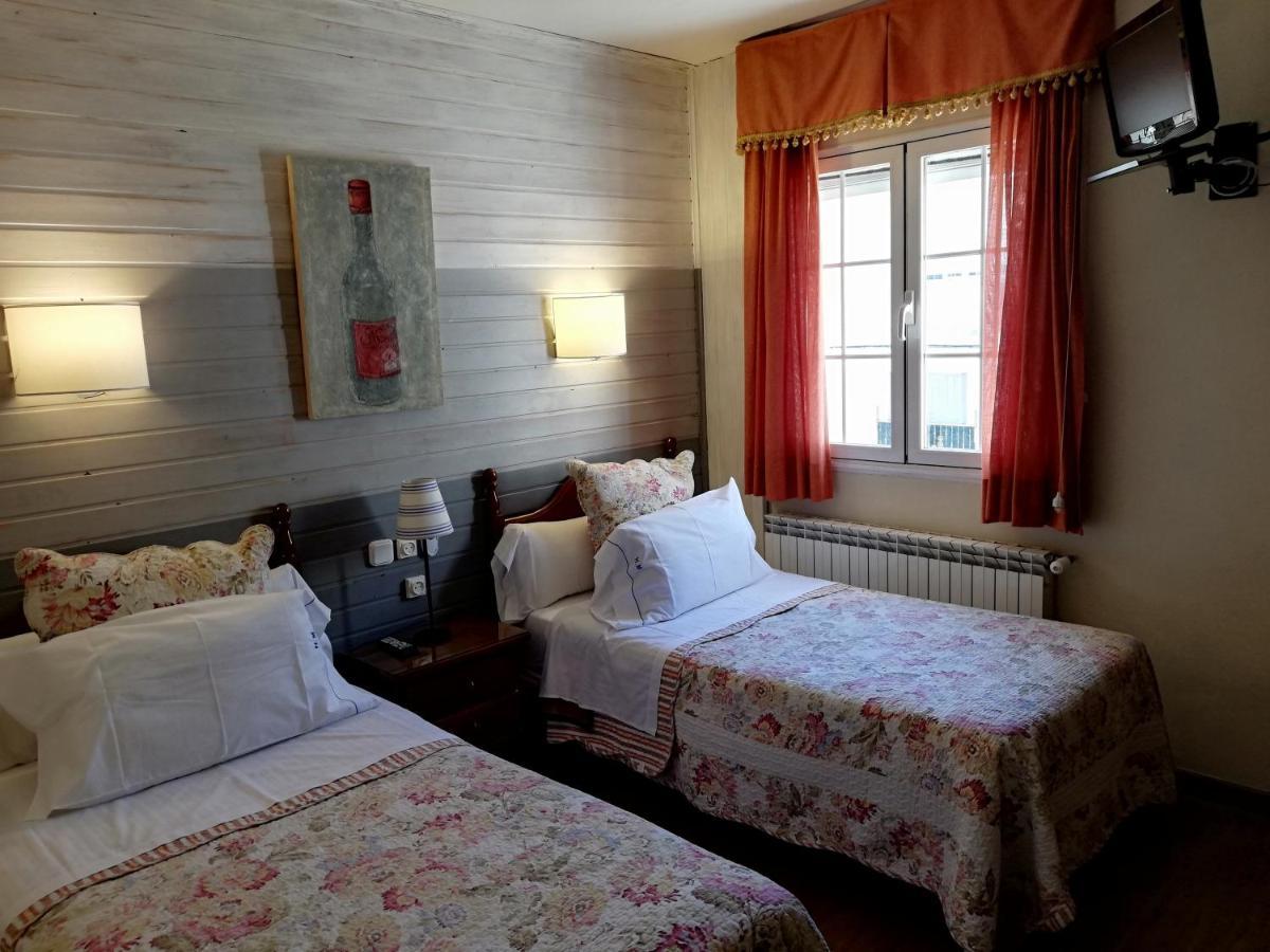 Hostal Martin - Sanabria Ribadelago Eksteriør billede