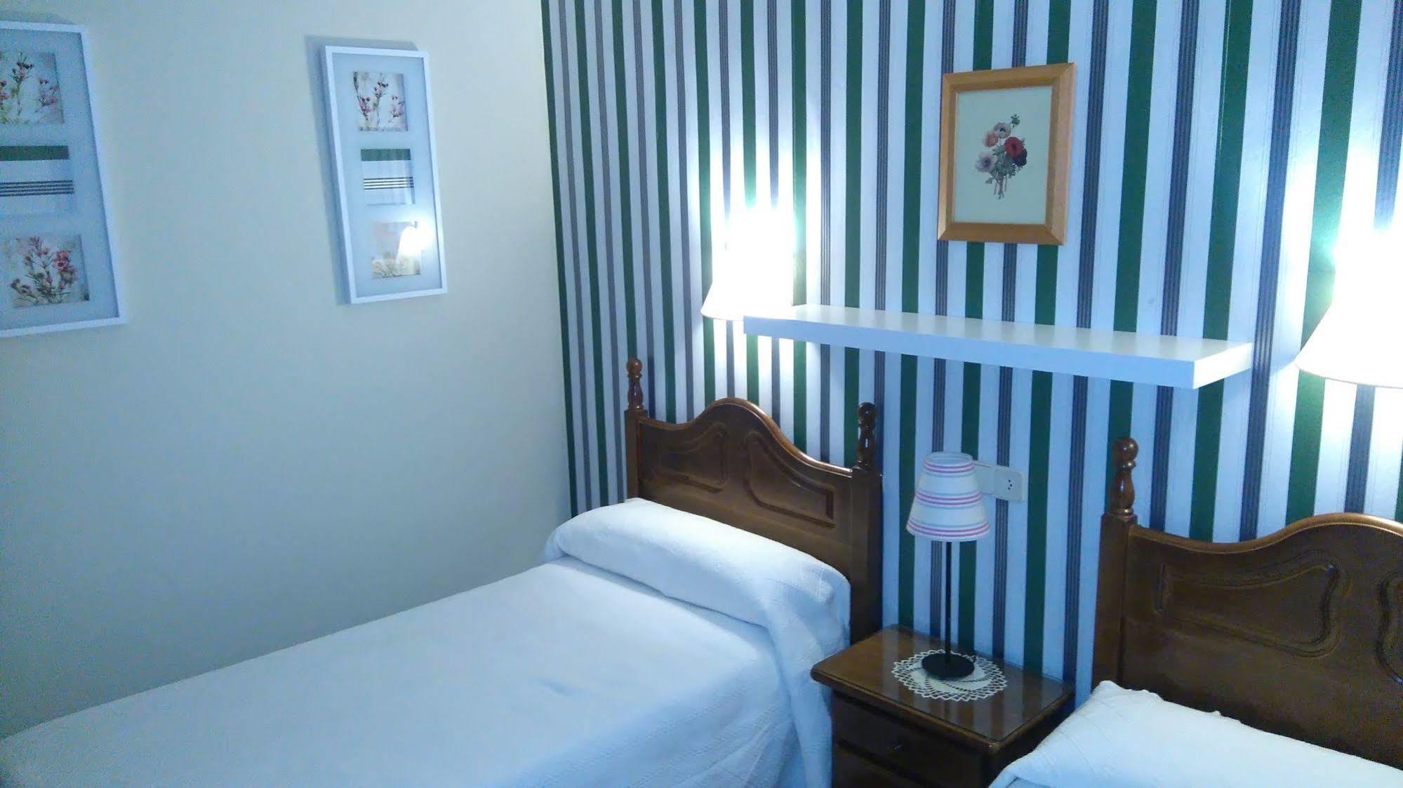 Hostal Martin - Sanabria Ribadelago Eksteriør billede