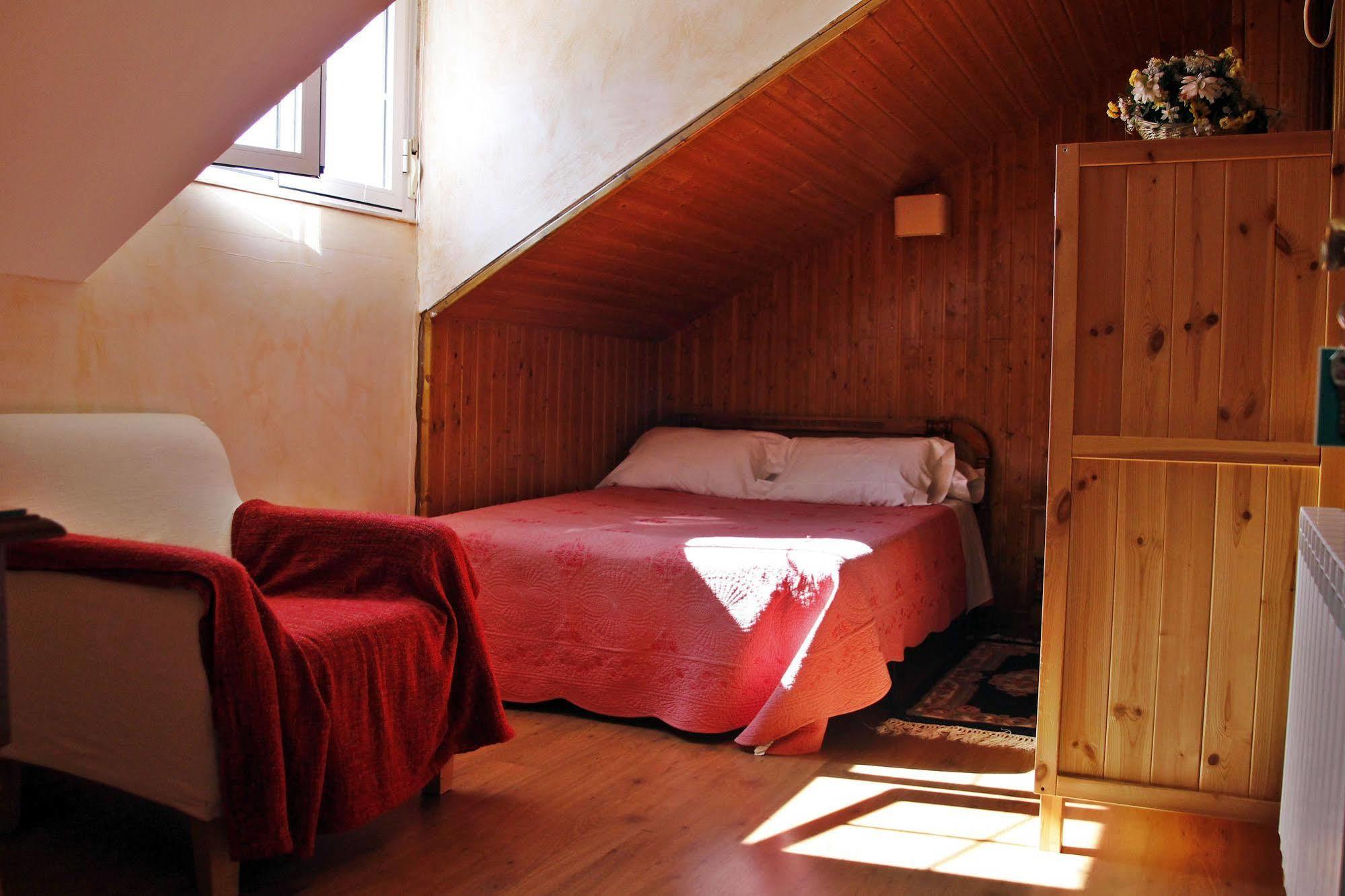 Hostal Martin - Sanabria Ribadelago Eksteriør billede